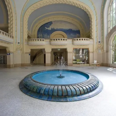 Des Thermes Les Domes Hotel