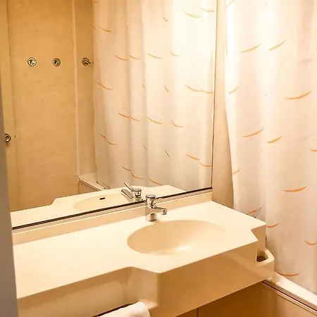 Des Thermes Les Domes Hotel Vichy